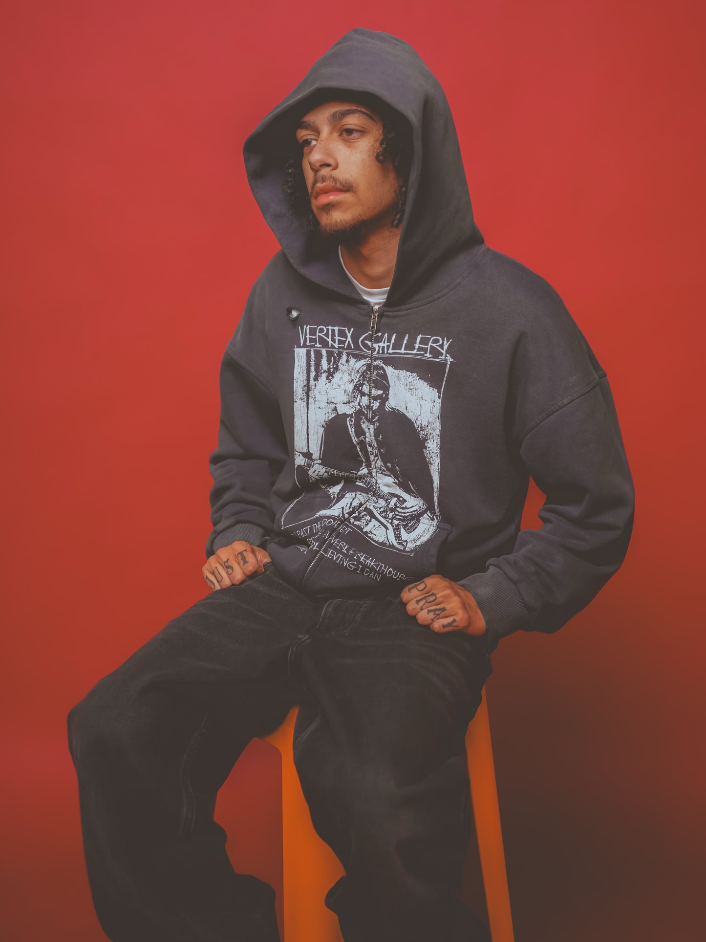 Lowlight zip up