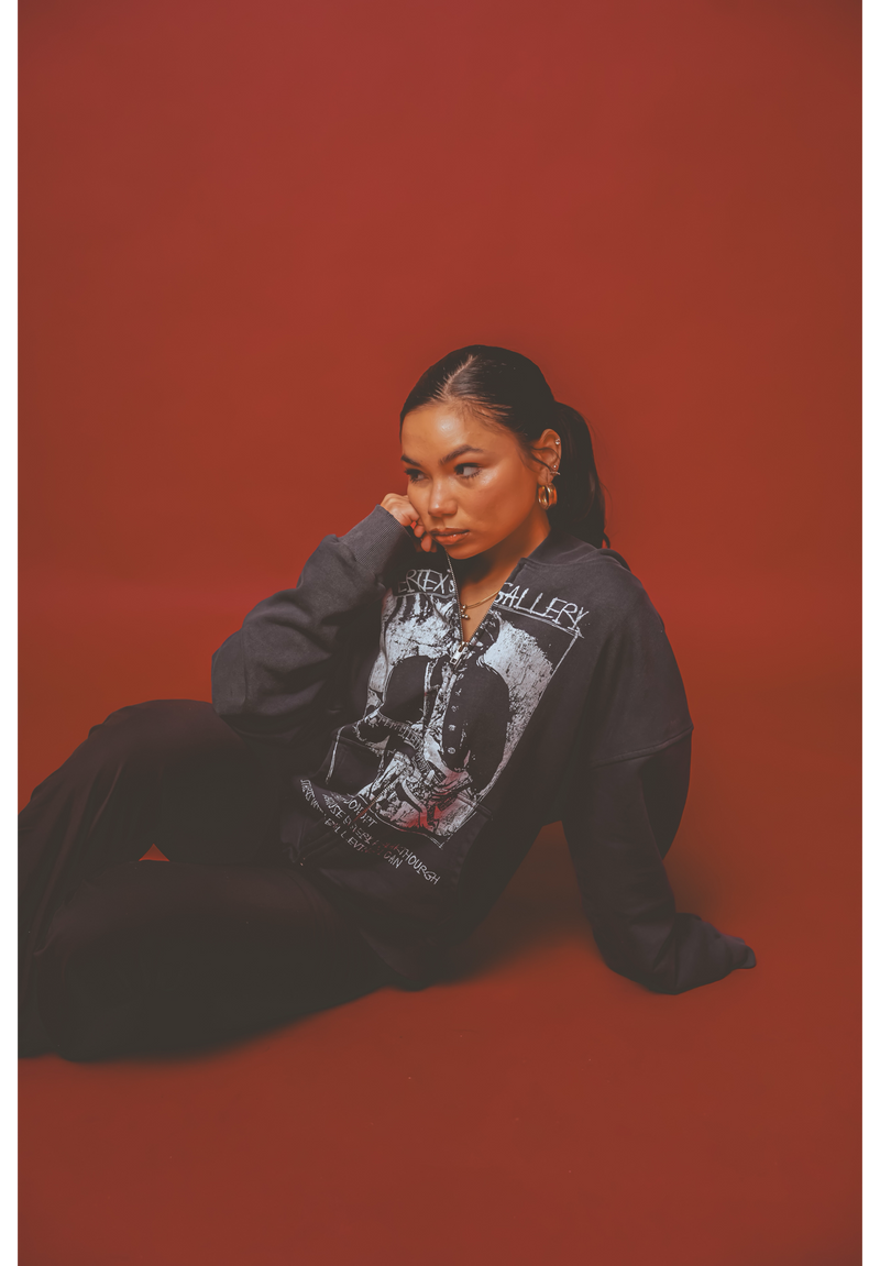 Lowlight zip up